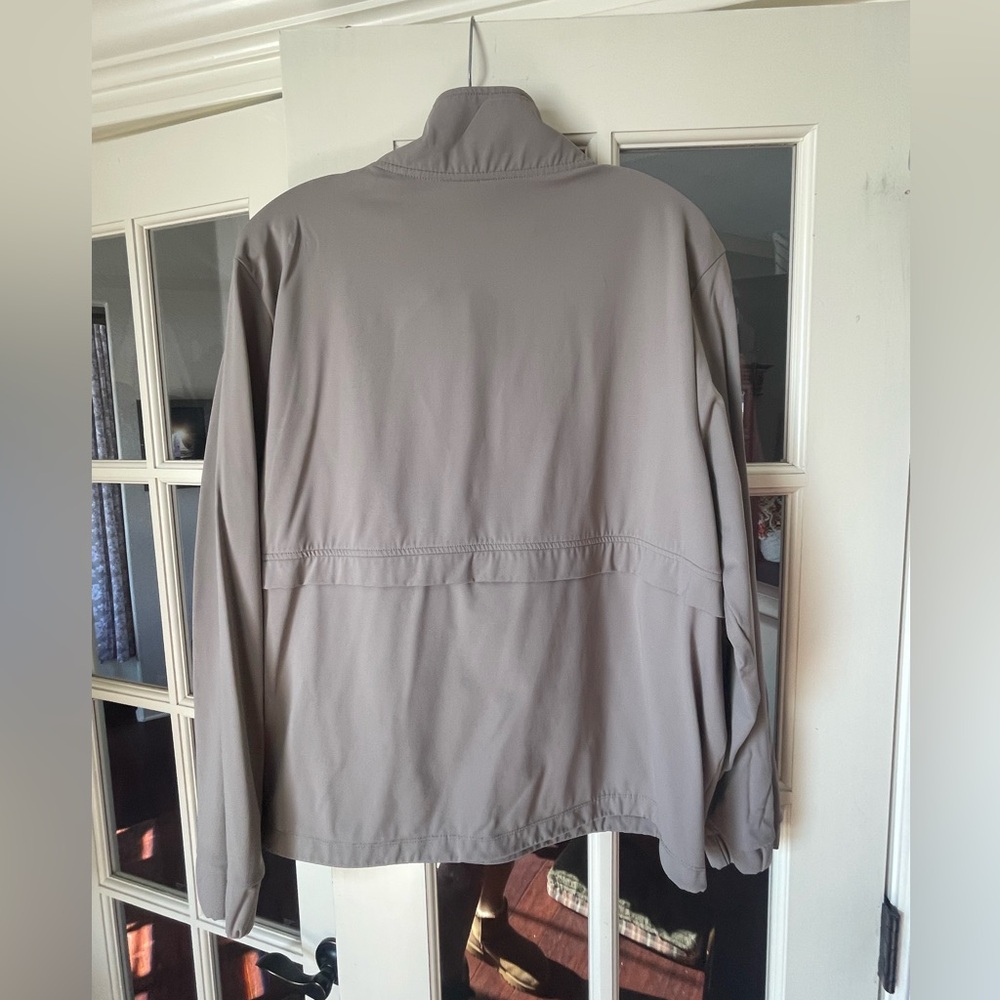 Women’s Member’s Mark XL Taupe Travel Pullover - Picture 5 of 5